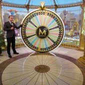 Recursos Fortune Respin e multiplicador x10 ativados na tela do Fortune Tiger